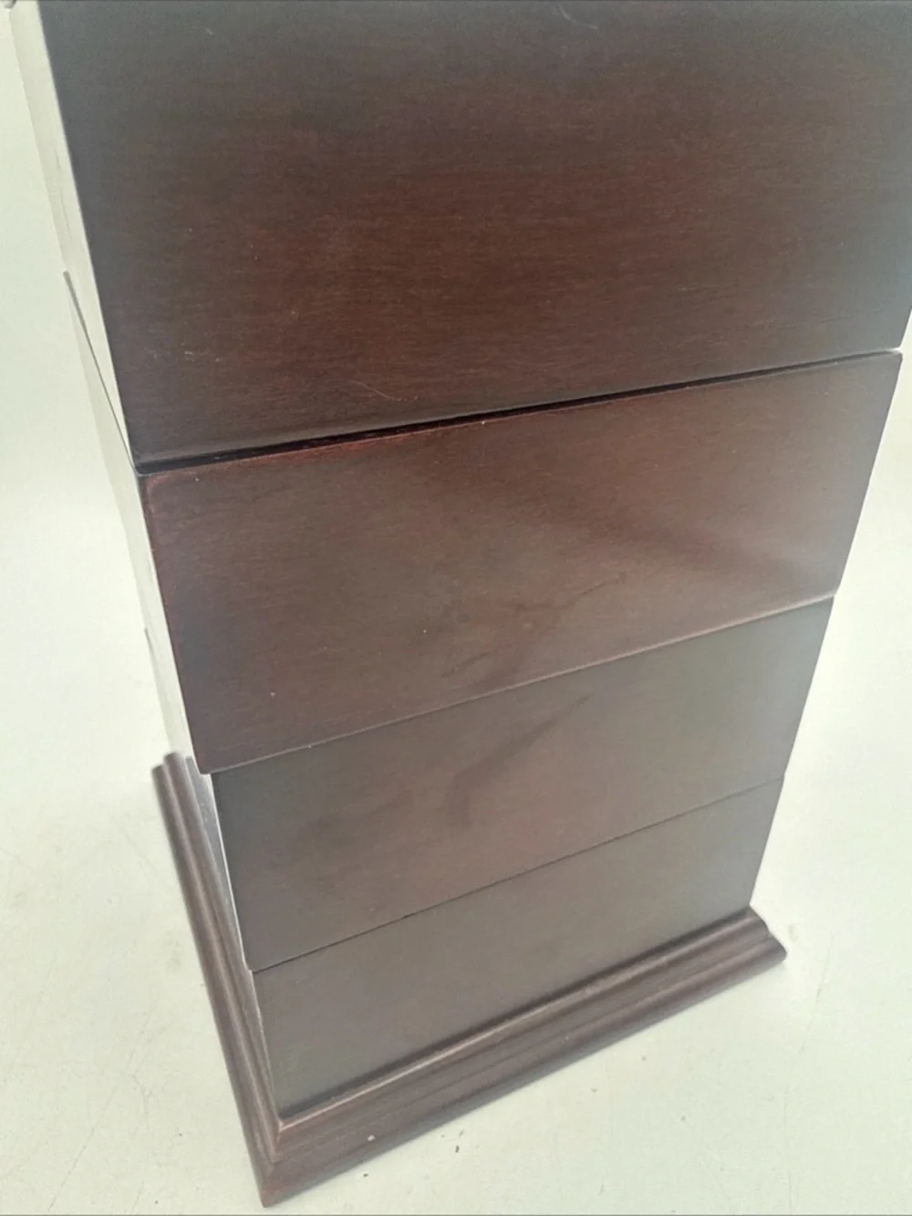 VTG 1996 The Bombay Company swivel mahogany wood 4 swivel drawer jewelry Box